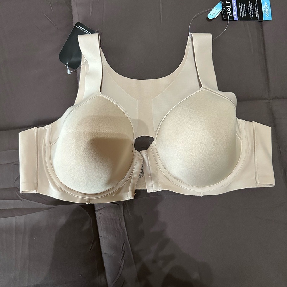 Bali support bra, new with tags size 42C